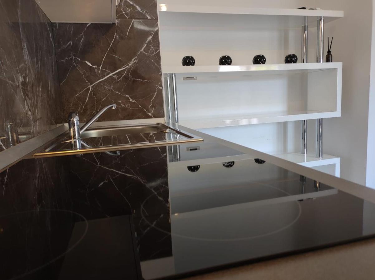 Modern Apartment Ana Ровинь Экстерьер фото