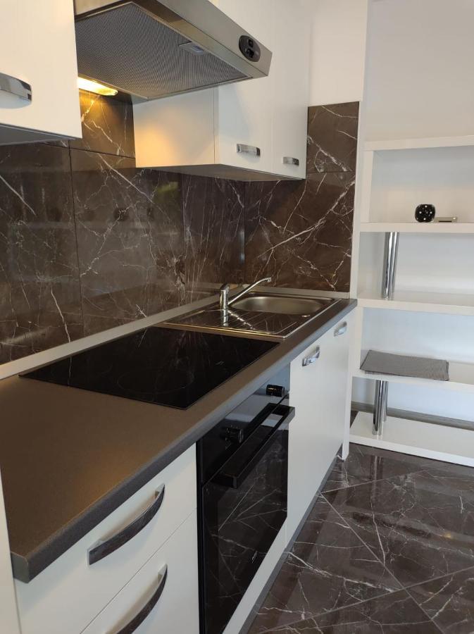 Modern Apartment Ana Ровинь Экстерьер фото